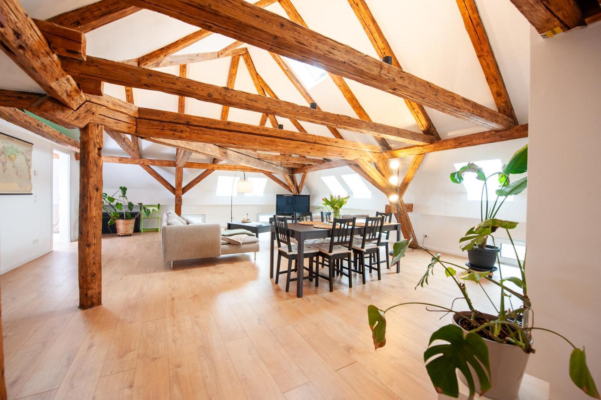 Schlossberg - Ferienwohnung Im Herzen Von Selb Ngoại thất bức ảnh